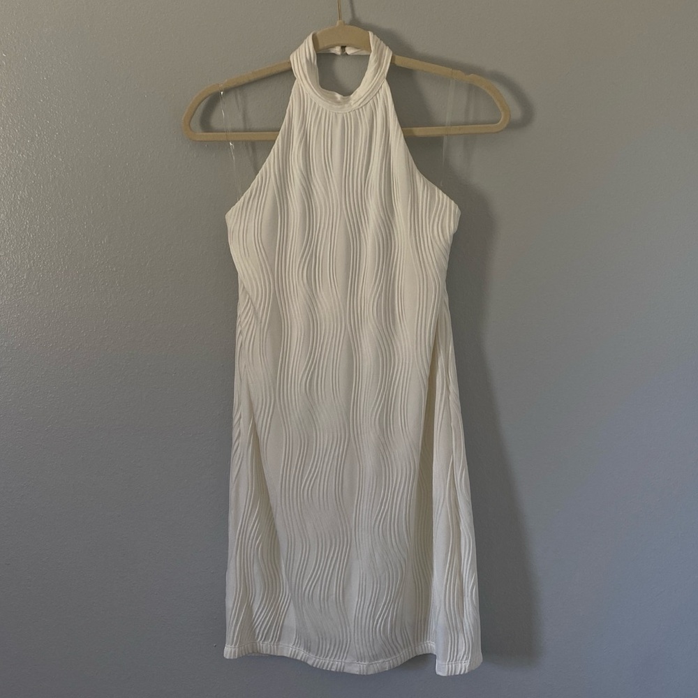Versona women’s white halter mini dress size 4 grad party bridal honeymoon LWD